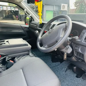 Prius (7)